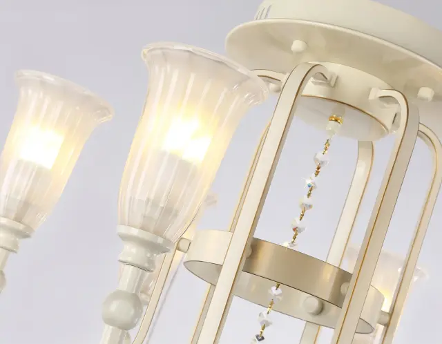 Люстра Ambrella Light TR3242 — белое золото, ракурс 4