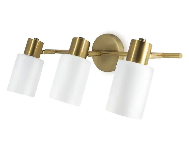 Спот Ambrella Light TR3972 — латунь, ракурс 2