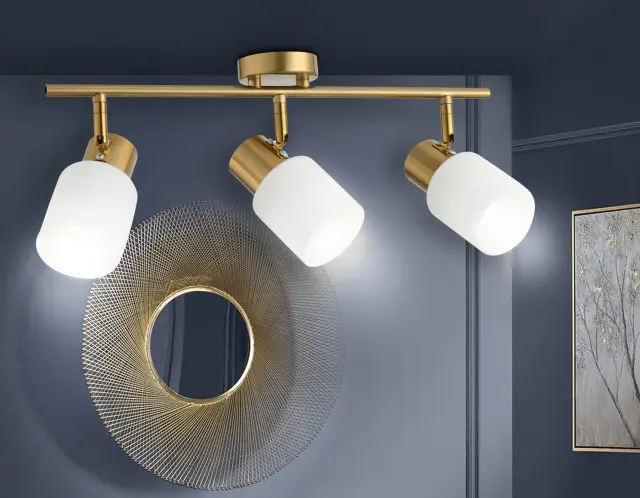 Спот Ambrella Light TR3972 — латунь, ракурс 7