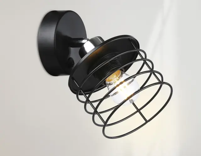 Спот Ambrella Light TR8088 — черный, ракурс 2