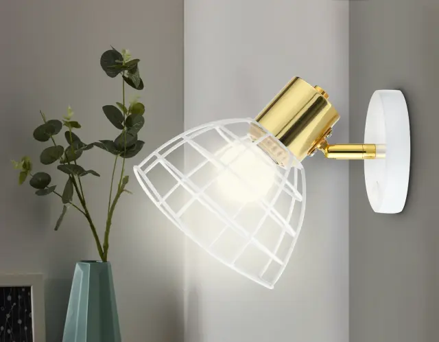 Спот Ambrella Light TR8600 — белый, ракурс 5