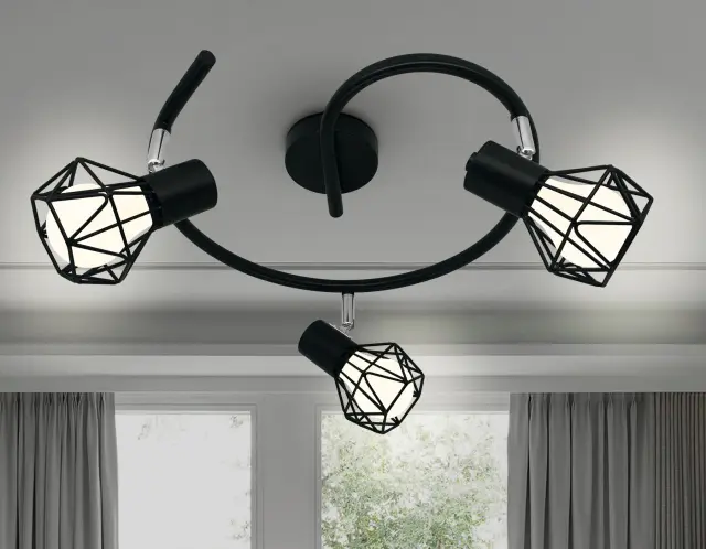 Спот Ambrella Light TR8624 — черный, ракурс 4