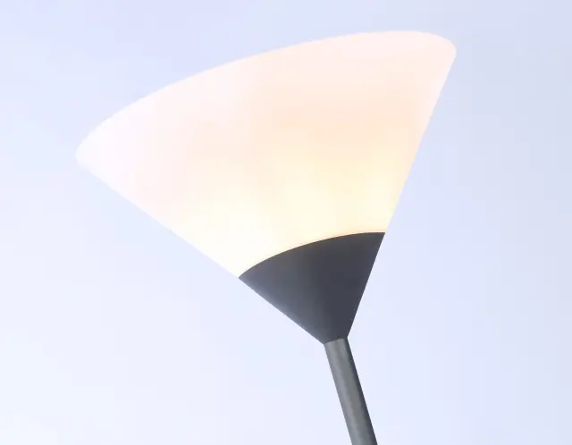 Торшер Ambrella Light TR97615 — серебряный, ракурс 2