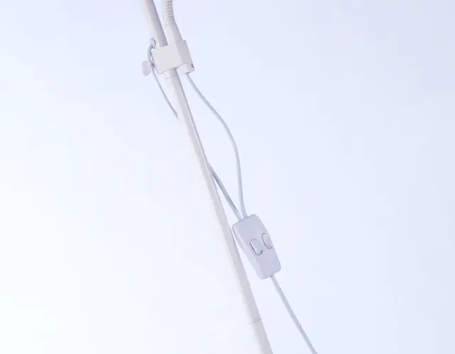 Торшер Ambrella Light TR97622 — белый, ракурс 3