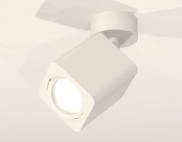 Точечный светильник Ambrella Light XM7812010 — белый, ракурс 2