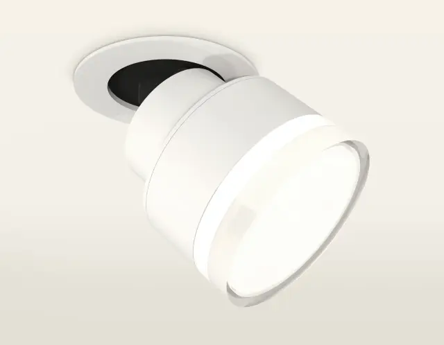 Точечный светильник Ambrella Light XM8101528 — белый, ракурс 2