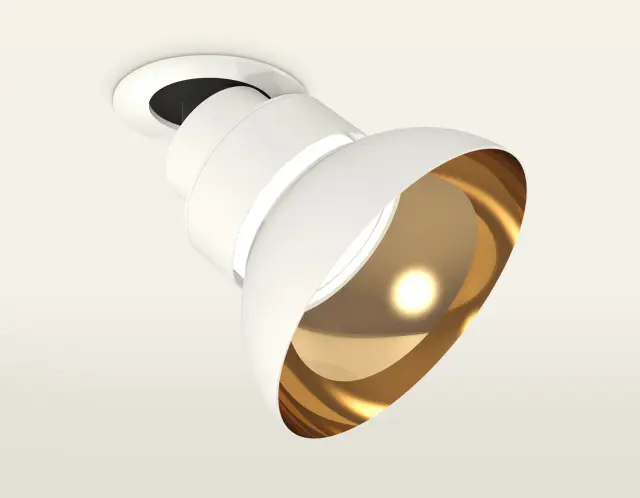 Точечный светильник Ambrella Light XM8101601 — белый, ракурс 2