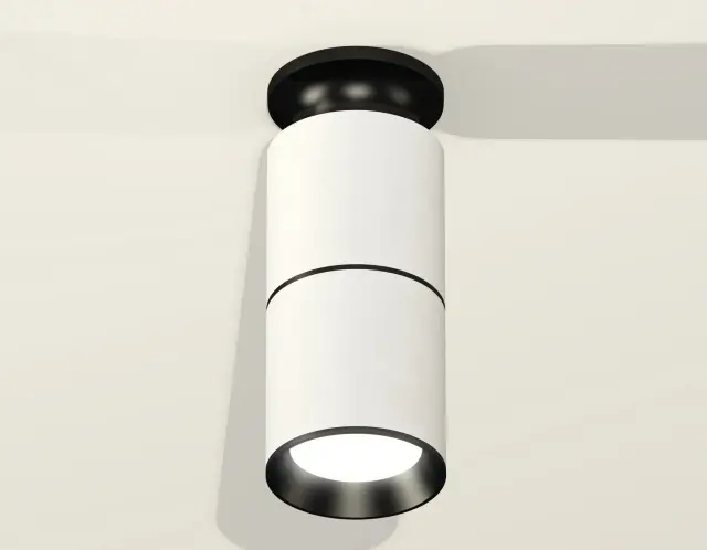 Точечный светильник Ambrella Light XS6301220 — черный, ракурс 2