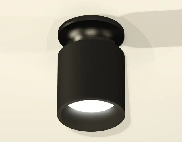 Точечный светильник Ambrella Light XS6302101 — черный, ракурс 2