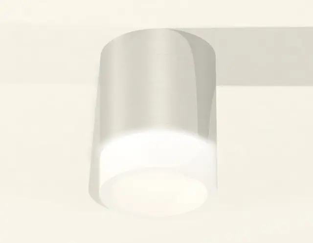 Точечный светильник Ambrella Light XS6305021 — серебряный, ракурс 2