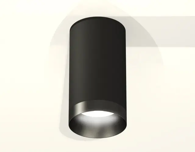 Точечный светильник Ambrella Light XS6323021 — черный, ракурс 2
