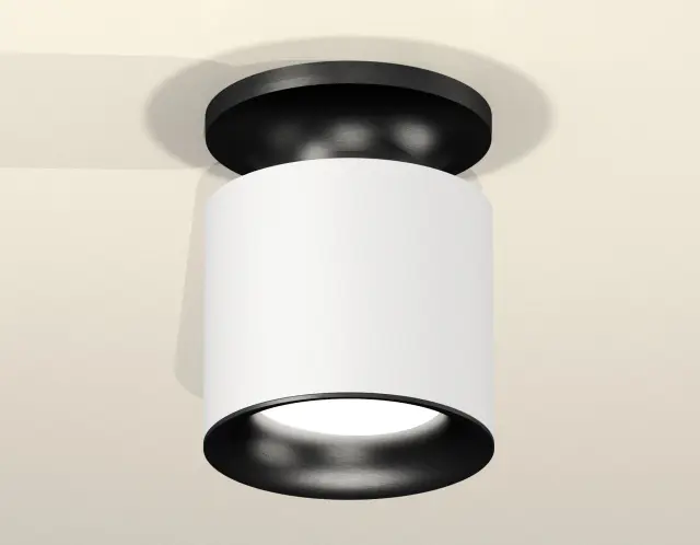 Точечный светильник Ambrella Light XS7401082 — черный, ракурс 2