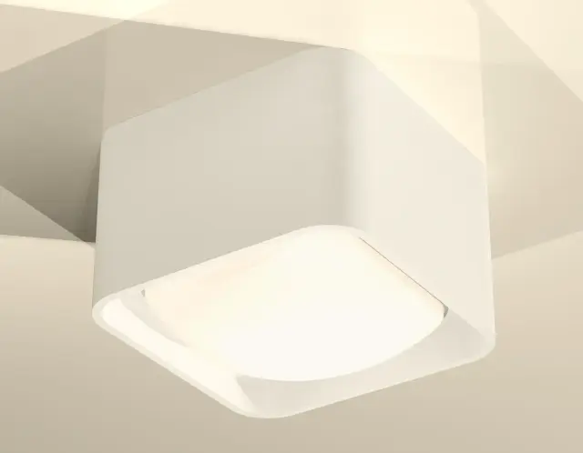 Точечный светильник Ambrella Light XS7832022 — белый, ракурс 2