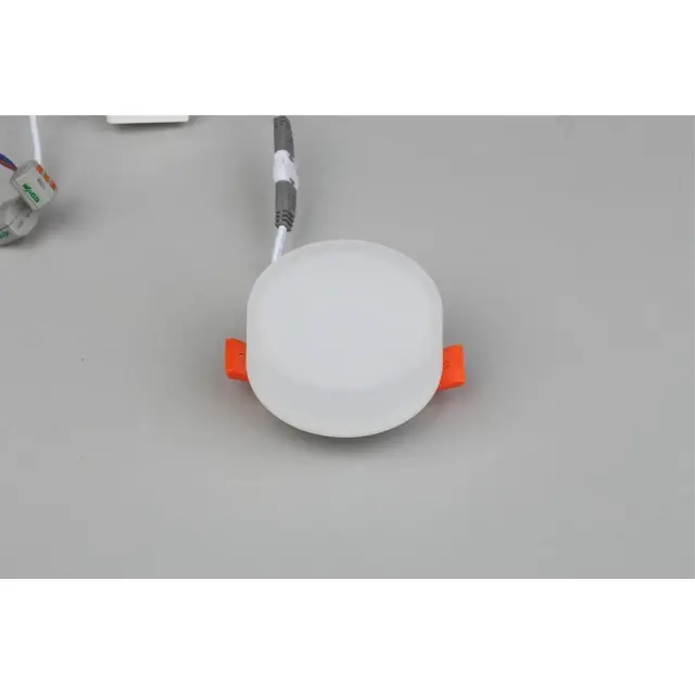 Точечный светильник Aployt APL.0033.09.07 LEA — белый, ракурс 6