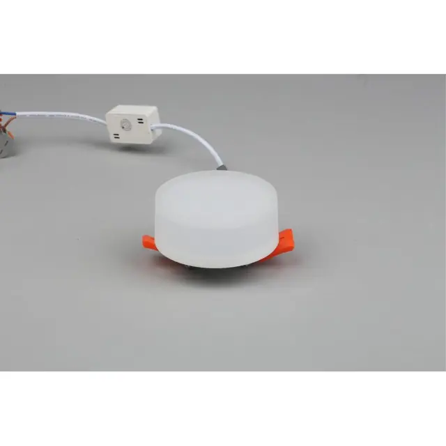Точечный светильник Aployt APL.0034.09.07 LEA — белый, ракурс 7