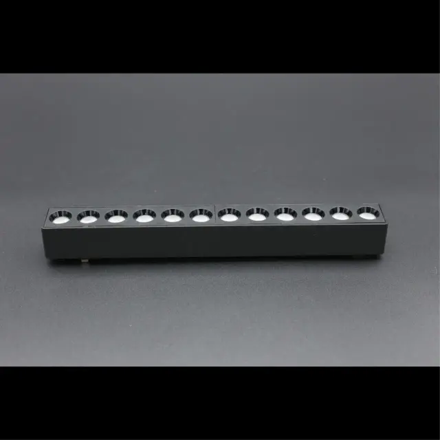 Светильник для трека Aployt APL.0100.00.12 MAGNETIC TRACK 48 — черный, ракурс 5