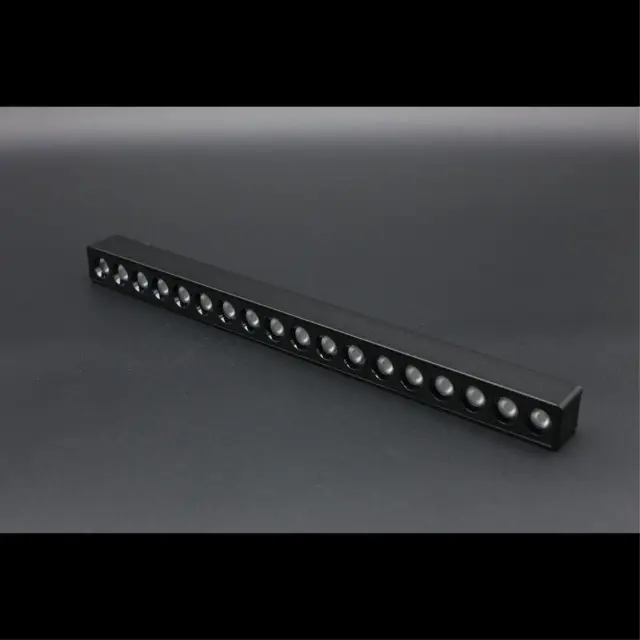 Светильник для трека Aployt APL.0100.00.18 MAGNETIC TRACK 48 — черный, ракурс 7