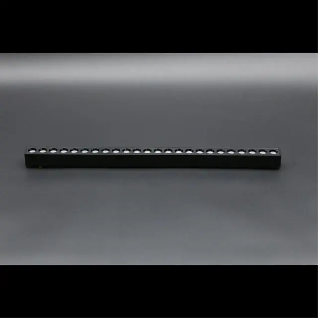Светильник для трека Aployt APL.0100.00.24 MAGNETIC TRACK 48 — черный, ракурс 5