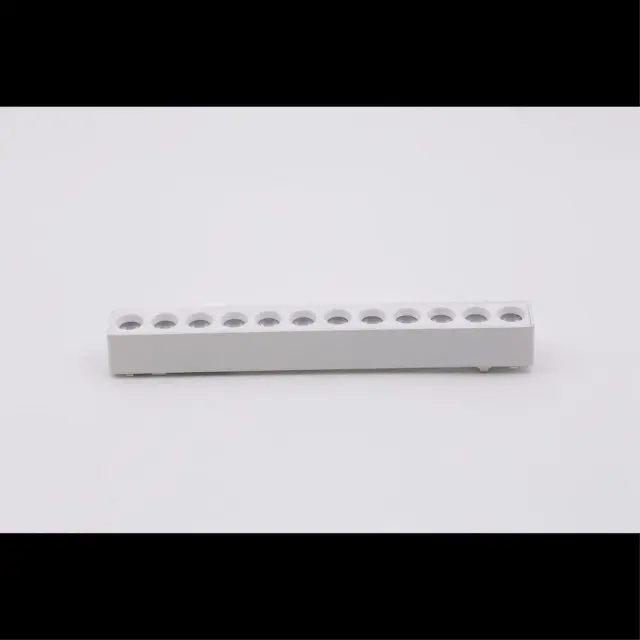 Светильник для трека Aployt APL.0100.10.12 MAGNETIC TRACK 48 — белый, ракурс 2
