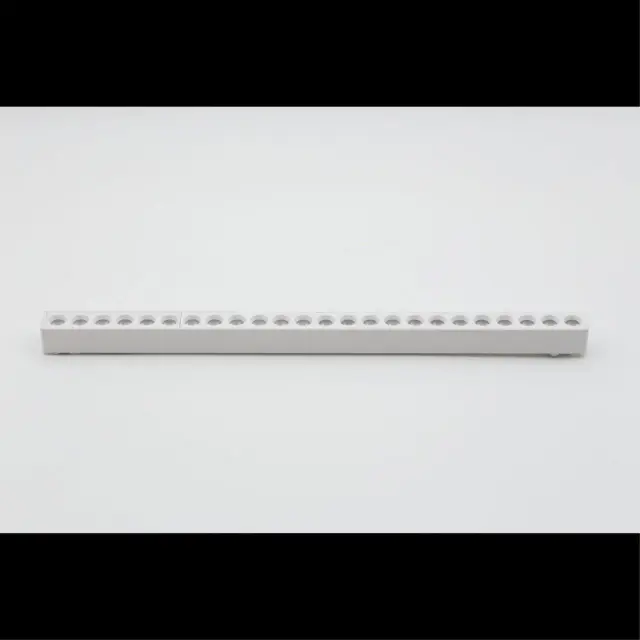 Светильник для трека Aployt APL.0100.10.24 MAGNETIC TRACK 48 — белый, ракурс 2