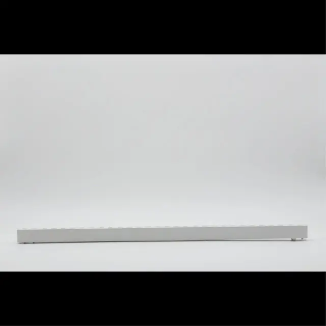 Светильник для трека Aployt APL.0100.10.30 MAGNETIC TRACK 48 — белый, ракурс 3