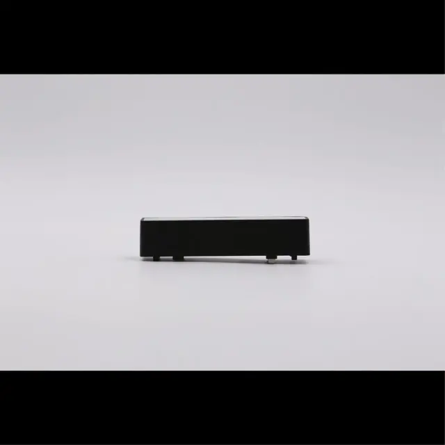Светильник для трека Aployt APL.0101.00.05 MAGNETIC TRACK 48 — черный, ракурс 3