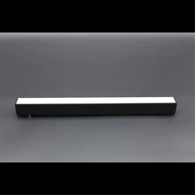 Светильник для трека Aployt APL.0101.00.12 MAGNETIC TRACK 48 — черный, ракурс 5