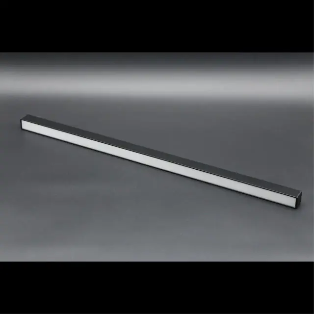 Светильник для трека Aployt APL.0101.00.20 MAGNETIC TRACK 48 — черный, ракурс 7