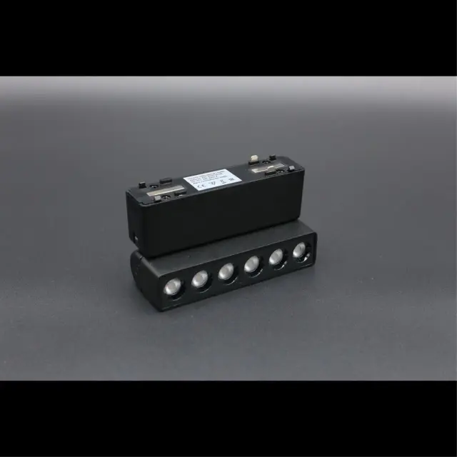 Светильник для трека Aployt APL.0102.00.06 MAGNETIC TRACK 48 — черный, ракурс 10
