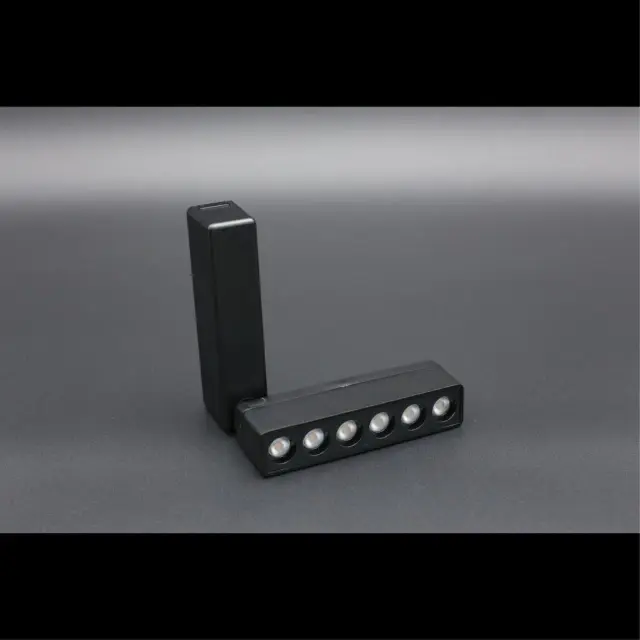 Светильник для трека Aployt APL.0102.00.06 MAGNETIC TRACK 48 — черный, ракурс 12