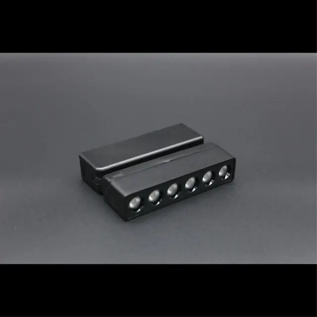 Светильник для трека Aployt APL.0102.00.06 MAGNETIC TRACK 48 — черный, ракурс 14