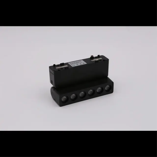 Светильник для трека Aployt APL.0102.00.06 MAGNETIC TRACK 48 — черный, ракурс 4
