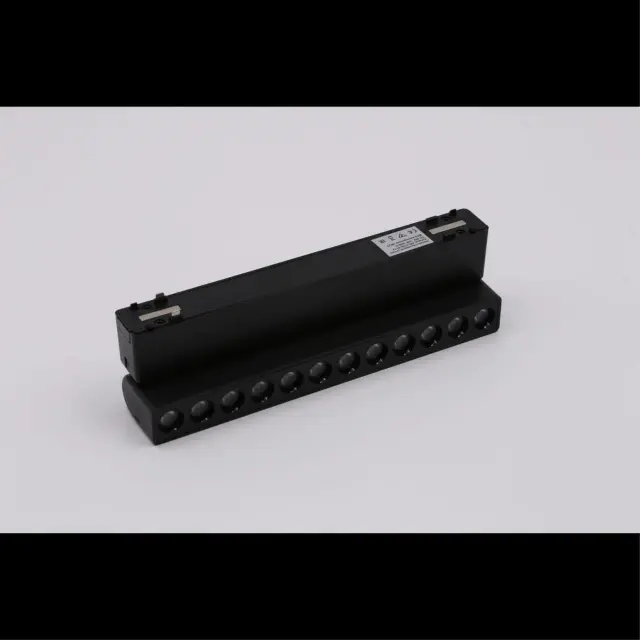 Светильник для трека Aployt APL.0102.00.12 MAGNETIC TRACK 48 — черный, ракурс 4