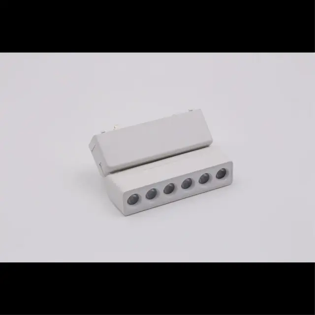 Светильник для трека Aployt APL.0102.10.06 MAGNETIC TRACK 48 — белый