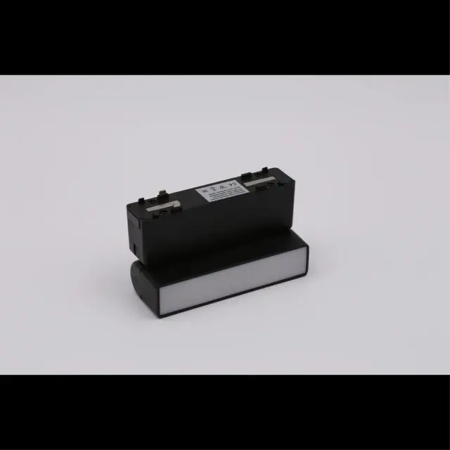 Светильник для трека Aployt APL.0103.00.05 MAGNETIC TRACK 48 — черный, ракурс 4