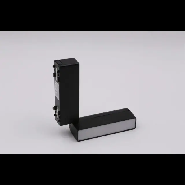 Светильник для трека Aployt APL.0103.00.05 MAGNETIC TRACK 48 — черный, ракурс 6