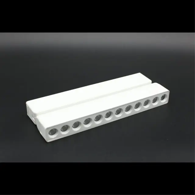 Светильник для трека Aployt APL.0103.00.10 MAGNETIC TRACK 48 — черный, ракурс 10