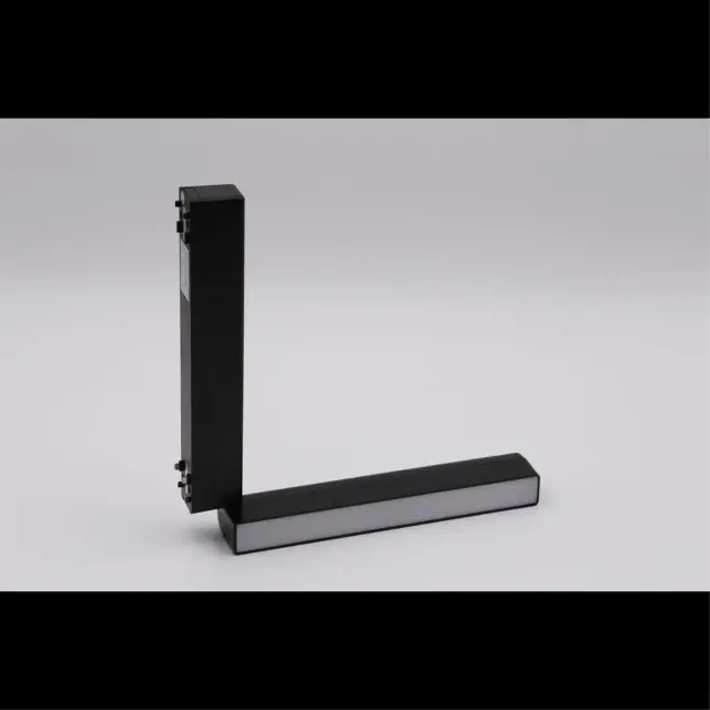 Светильник для трека Aployt APL.0103.00.10 MAGNETIC TRACK 48 — черный, ракурс 6