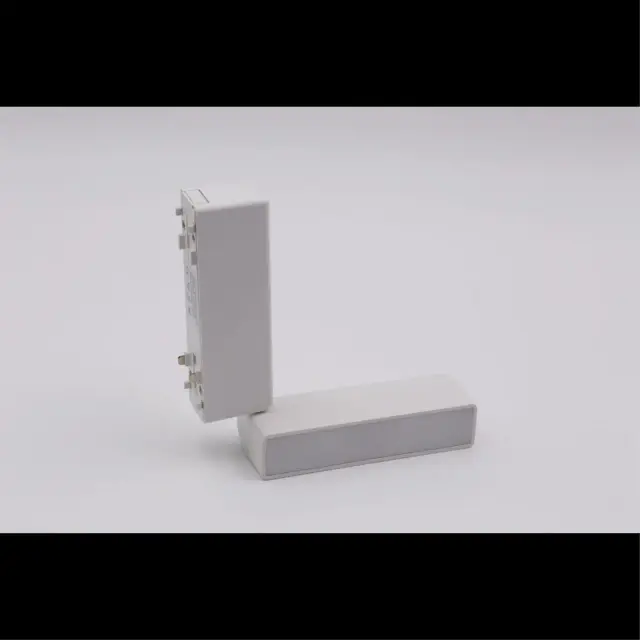 Светильник для трека Aployt APL.0103.10.05 MAGNETIC TRACK 48 — белый, ракурс 6