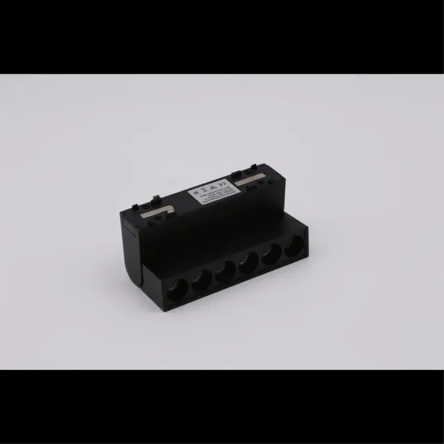 Светильник для трека Aployt APL.0104.00.10 MAGNETIC TRACK 48 — черный, ракурс 3
