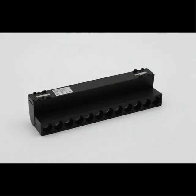 Светильник для трека Aployt APL.0104.00.20 MAGNETIC TRACK 48 — черный, ракурс 2