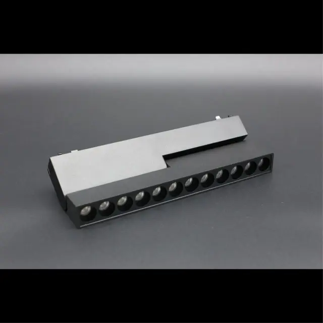 Светильник для трека Aployt APL.0104.00.20 MAGNETIC TRACK 48 — черный, ракурс 4