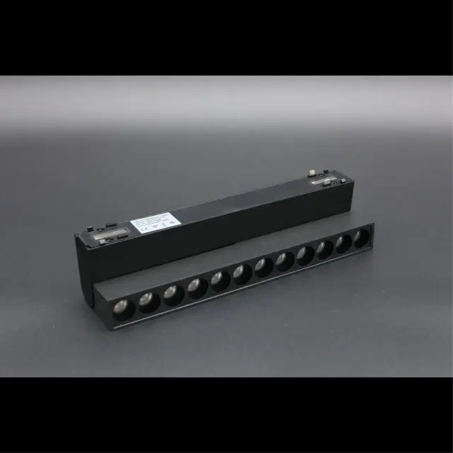 Светильник для трека Aployt APL.0104.00.20 MAGNETIC TRACK 48 — черный, ракурс 5