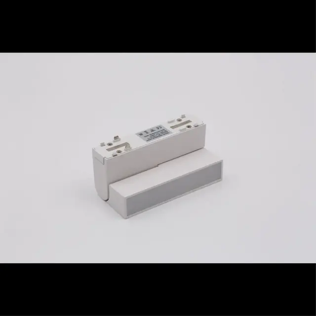 Светильник для трека Aployt APL.0105.10.10 MAGNETIC TRACK 48 — белый, ракурс 3