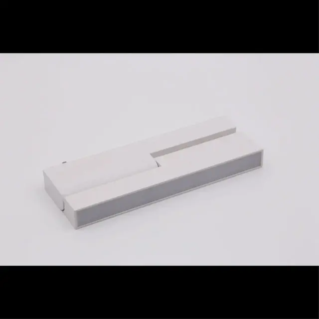 Светильник для трека Aployt APL.0105.10.20 MAGNETIC TRACK 48 — белый, ракурс 3