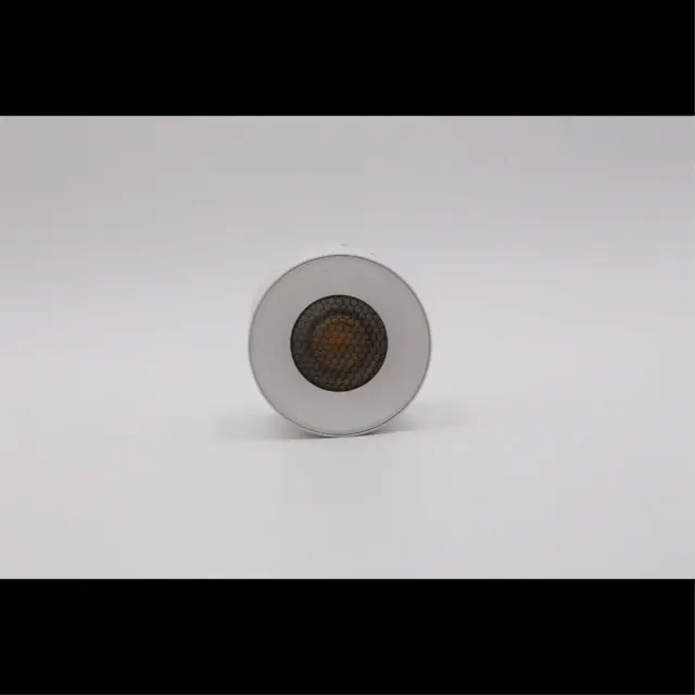 Светильник для трека Aployt APL.0106.10.06 MAGNETIC TRACK 48 — белый, ракурс 3