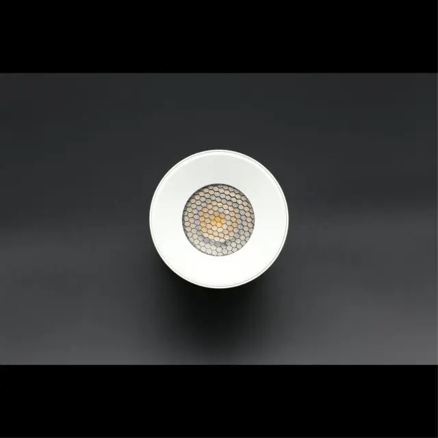Светильник для трека Aployt APL.0106.10.06 MAGNETIC TRACK 48 — белый, ракурс 6