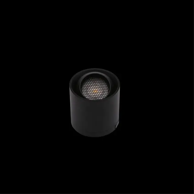 Светильник для трека Aployt APL.0107.00.06 MAGNETIC TRACK 48 — черный, ракурс 5