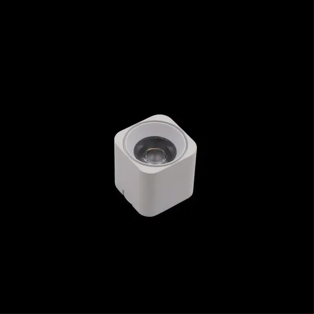 Светильник для трека Aployt APL.0108.10.06 MAGNETIC TRACK 48 — белый, ракурс 4