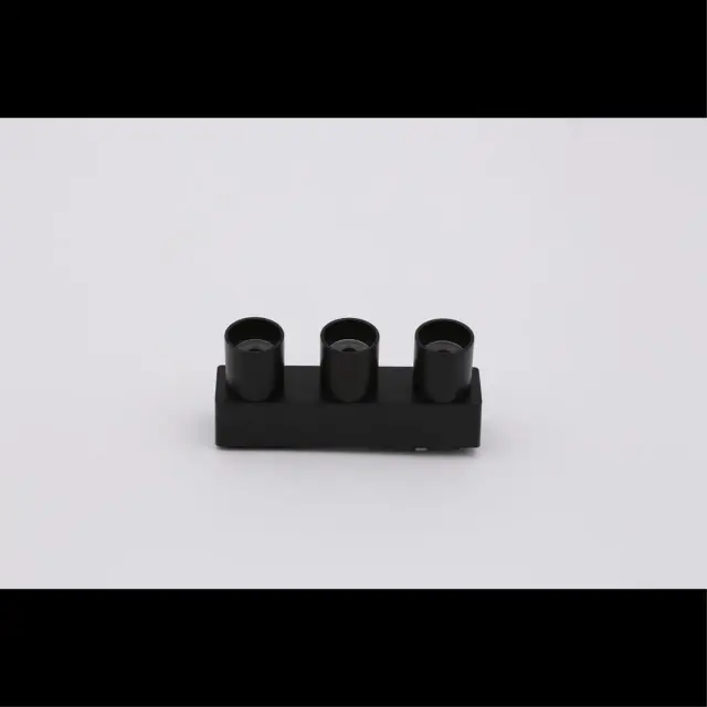 Светильник для трека Aployt APL.0110.00.06 MAGNETIC TRACK 48 — черный, ракурс 2